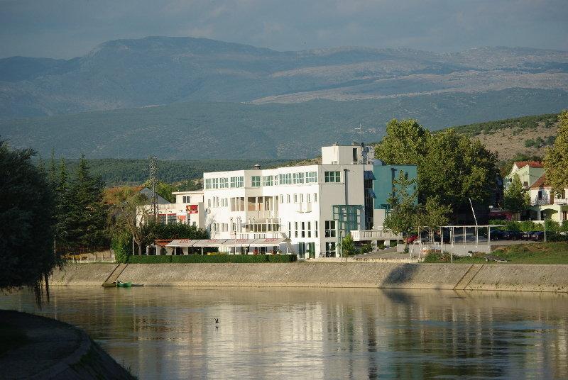 Hotel Sv. Mihovil Trilj Екстериор снимка