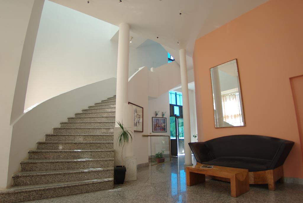 Hotel Sv. Mihovil Trilj Екстериор снимка