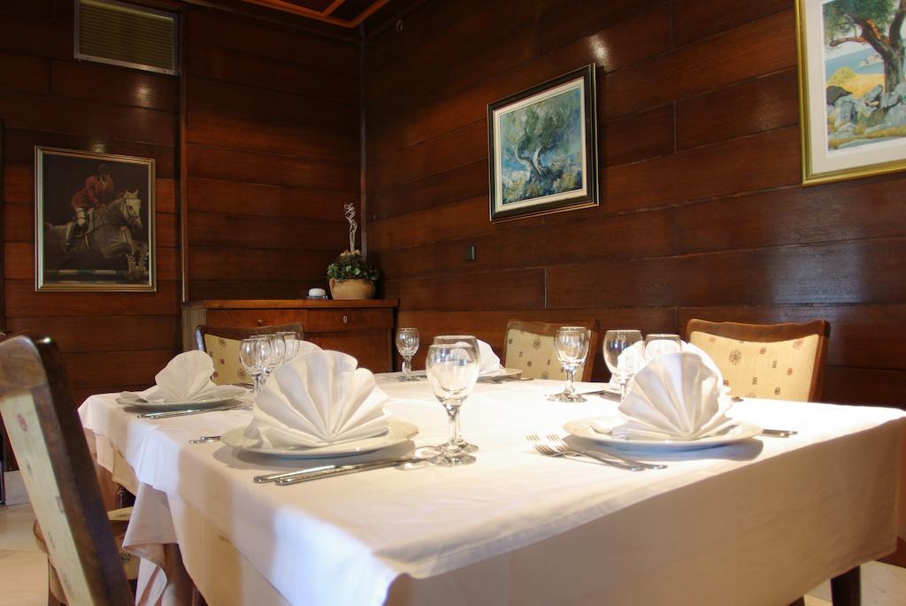 Hotel Sv. Mihovil Trilj Екстериор снимка